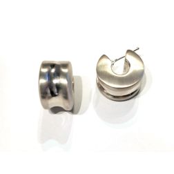 Satin hopps earrings with lucid center