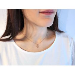 Ciondolo Cuore Piccolo Oro Rosa Forato foto indossata