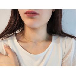 Photo of worn Rolò Striped Necklace