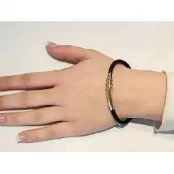 Bracciale Caucciù Targa Tubolare Tre Colori foto indossata