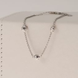 Chain baby bracelet with ladybug in 18kt white gold