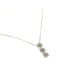 Brilliant Trilogy Flowers Necklace