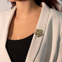 Flower Brooch with Bee with Stem in White
