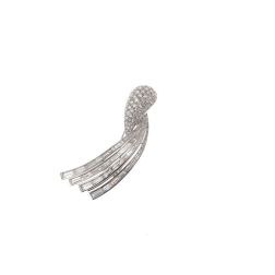 Drop Design brooch with Diamond pavé