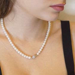 photo of worn White gold moon pearl necklace