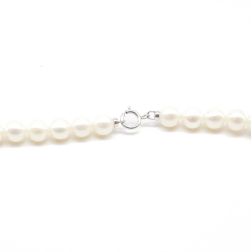 Necklace Pearls 2 x 3 white gold