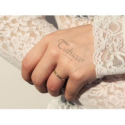 Photo of worn Wedding Band Classic Francesina 1,5g UNOAERRE