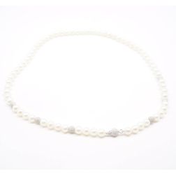 Central 6 Pearls Necklace White Gold
