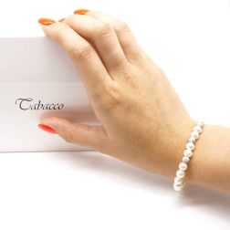 photo of worn Bracelet Pearls Targa 3 white gold
