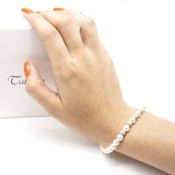 photo of worn Bracelet Pearls Targa 5 white gold