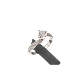 Contoured Solitaire Ring with center GIA Diamond of 0,37ct