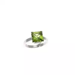 Anello Solitario con Peridoto Oro Bianco Anello Solitario con Peridoto Oro Bianco