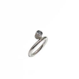 Solitaire Design Ring with Aquamarine and Diamonds