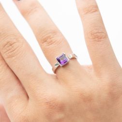 Open Solitaire Ring with 6 mm square Amethyst and 2 Diamonds White Gold Photo of worn