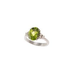Solitaire Ring with Peridot 11x9mm and Diamonds