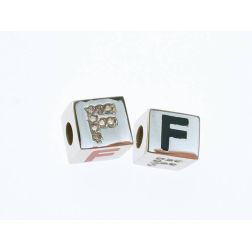 Ciondolo Iniziale Smaltata Quadrata Oro Bianco e Diamanti F Nera