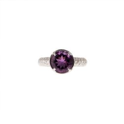 Anello Solitario Oro Bianco con Ametista contornato da Diamanti