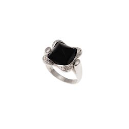 Onyx Pyramid Ring with 20 Diamonds on the sides