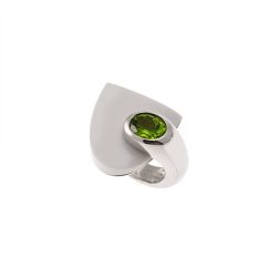 Anello Design con Peridoto Ovale e Agata Bianca