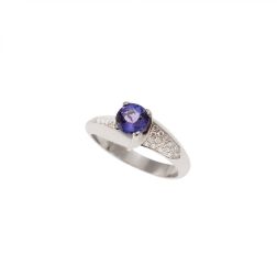 Staggered Solitaire with 5.5 mm Tanzanite and 30 Diamonds