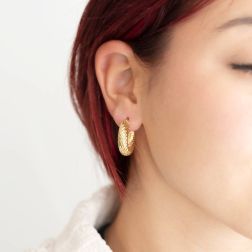 Polished Diamond Hoops 2.30cm x 6mm 18kt Yellow Gold photo worn