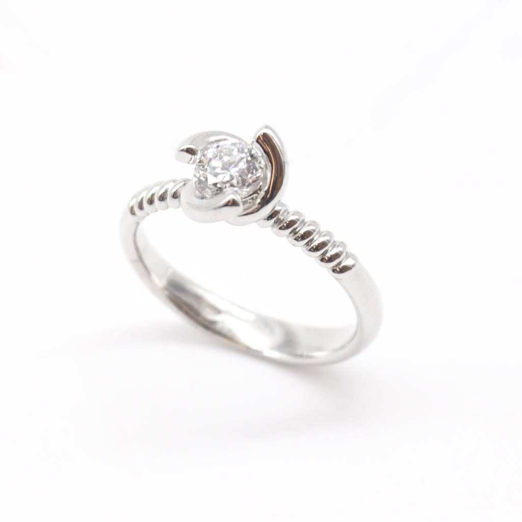 GIA 0.40 ct Platinum and Diamond Solitaire Ring