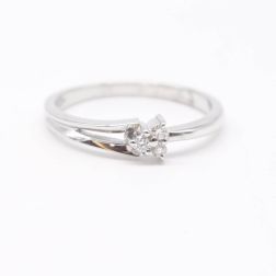 White gold Triangle Engagement ring