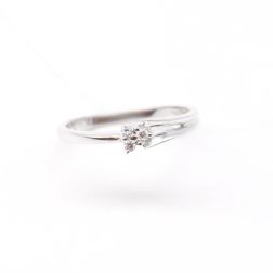 White gold Triangle Engagement ring