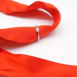 Solitario Triangle con diamanti