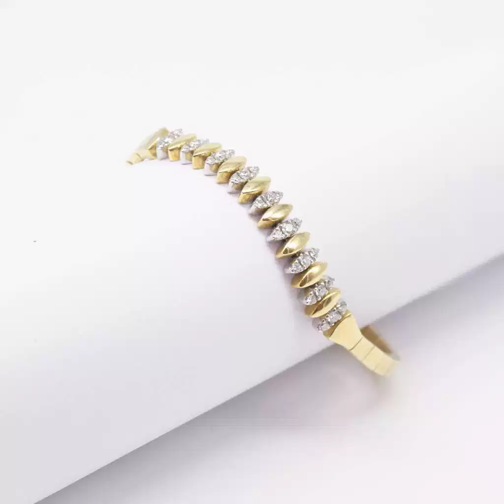 Yellow Gold Bracelet with 27 Navette Diamonds