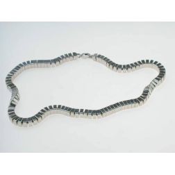 Collana Squares