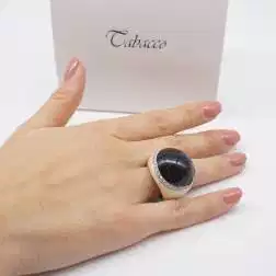 Anello Cupola bianca e nera foto indossata