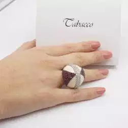 Foto indossata Anello Cupola Rubini e Diamanti