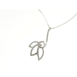 White Flower Necklace