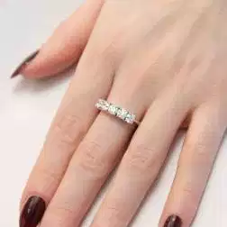 Veretta 5 Diamanti Certificati GIA da 30 punti foto indossata