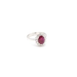 Anello Kate con Rubino 8x6mm e 12 Diamanti