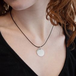 Worn of photo  White Gold 1,90cm diameter Round Medal Pendant