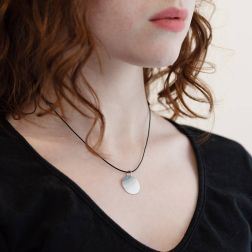 Worn of photo  White Gold 1,90cm diameter Round Medal Pendant
