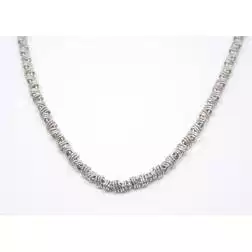 Collana a catena godronata in oro bianco