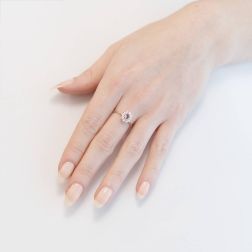 Kate ring Pink Sapphire poto of worn