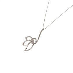 White Flower Necklace
