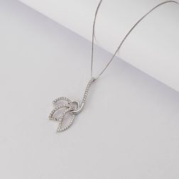 Collana White Flower