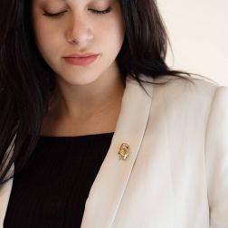 photo of worn 3-color Oval Brooch in 18kt Gold