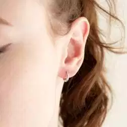 photo of worn White Gold 1.15cm-1.20cm x 2.2mm Round Lobe Hoops