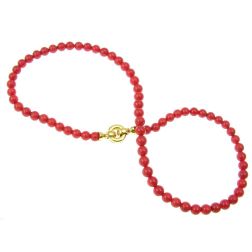 Coral necklace round clasp in Yellow Gold