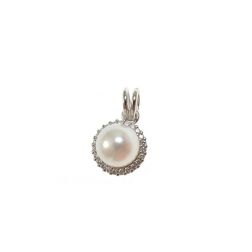 Freshwater pearl and cubic zirconia circle pendant