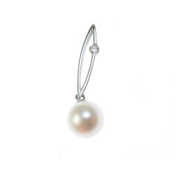 Freshwater pearl and cubic zirconia pendant