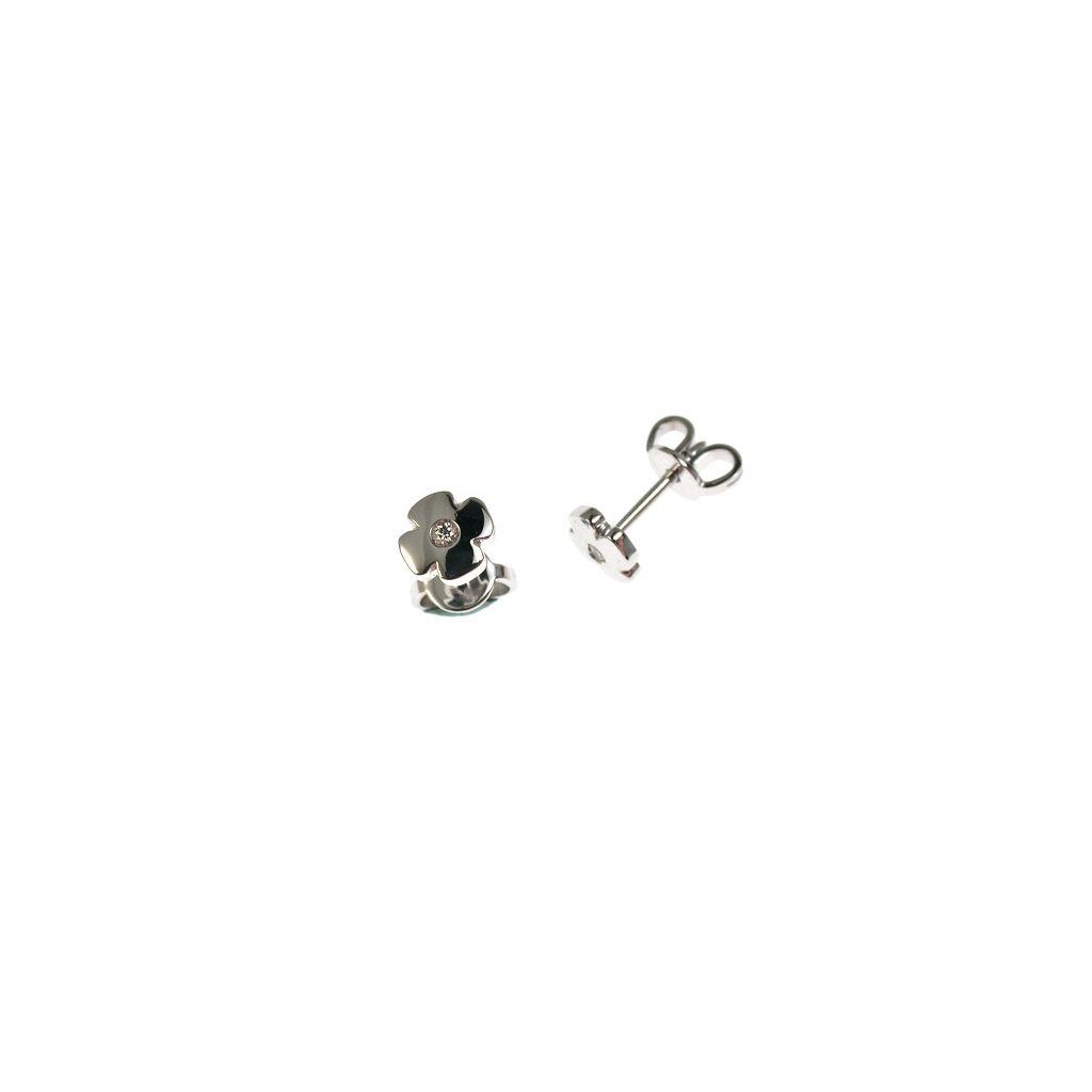 Flat Quatrefoil Earrings in White Gold and Diamonds