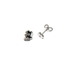 Flat Quatrefoil Earrings in White Gold and Diamonds