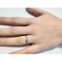 Anello Solitario SALINA 55 punti foto indossata